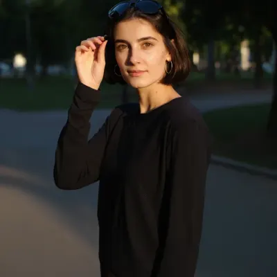 Шатенка Даша